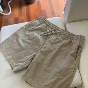 Vineyard Vines Tan Shorts